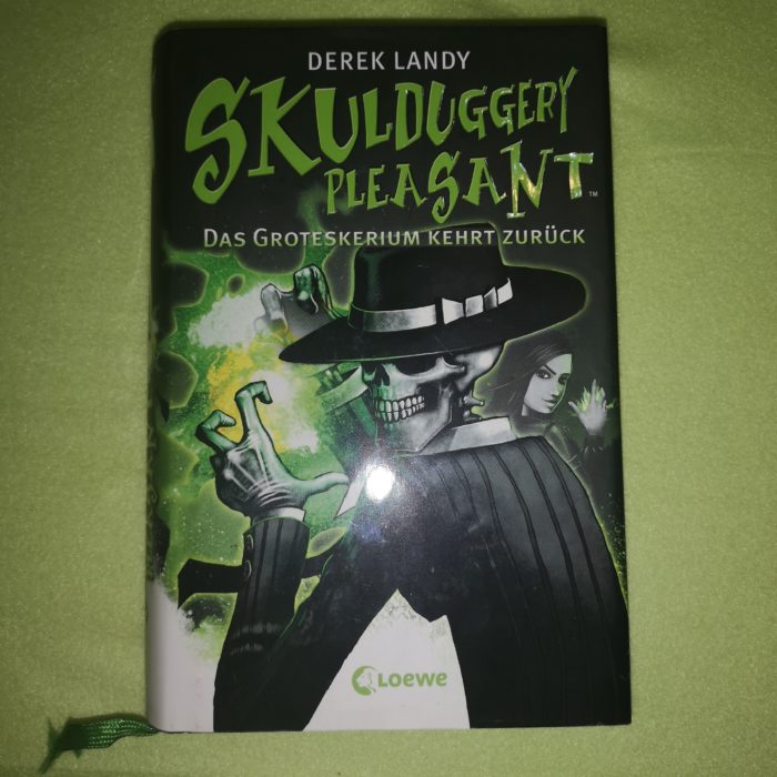 Skulduggery Pleasant -2- Das Groteskerium kehrt zurück