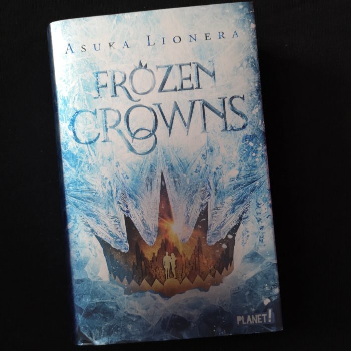Frozen Crowns - Ein Kuss aus Eis und Schnee